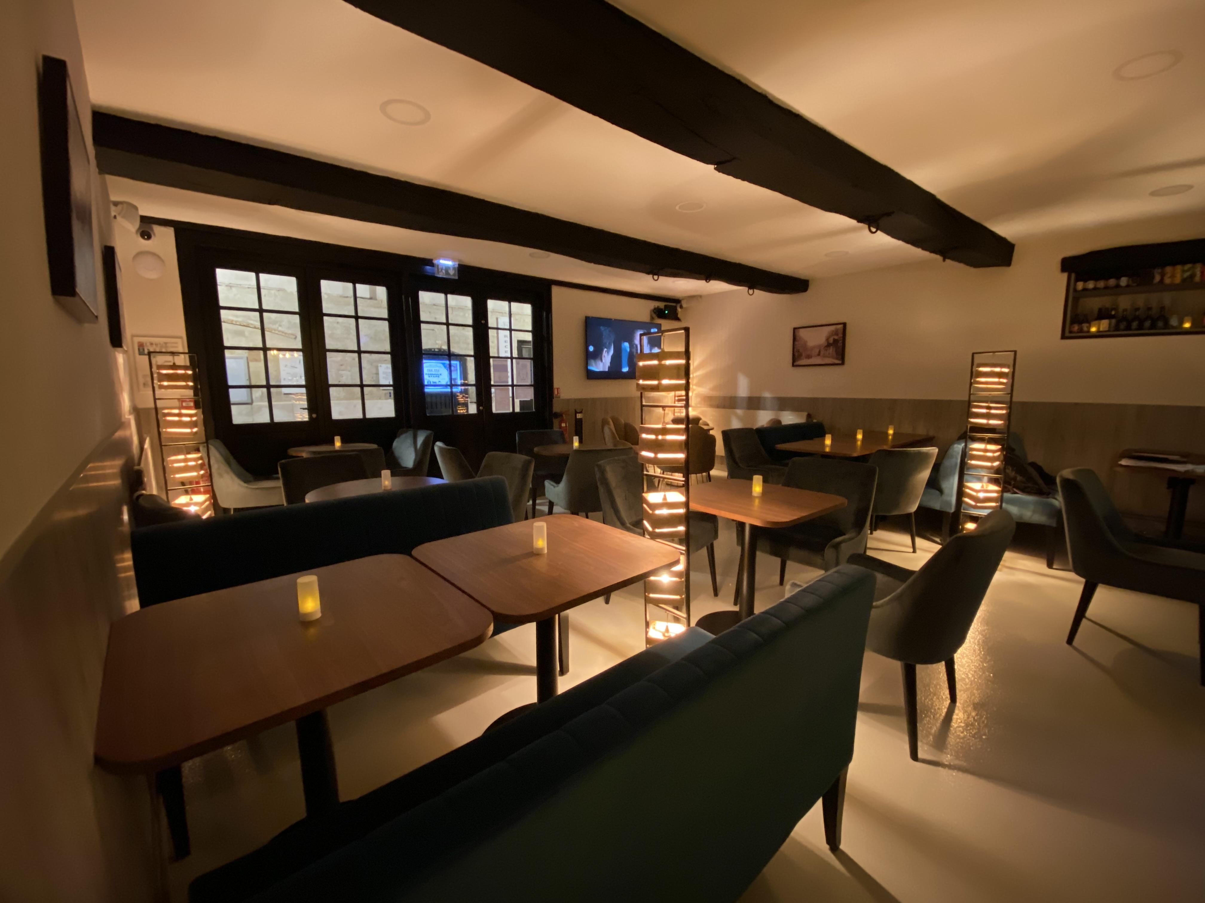Logis - Hotel & Restaurant Saint Nicolas Chaumont-en-Vexin Eksteriør bilde